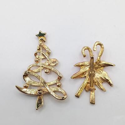 LOT 9: Vintage Holiday Brooches and Earrings