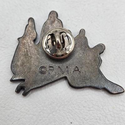 LOT 32: Variety of Silver-tone Pins and Brooches