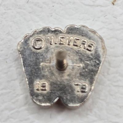 LOT 32: Variety of Silver-tone Pins and Brooches