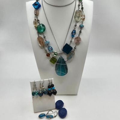LOT 34: Glass Bead Necklace w/ Matching Earrings, Silver-tone Chain Necklace w/ Glass Pendant, and an Additional 4 Pairs of Earrings