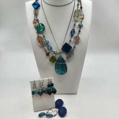 LOT 34: Glass Bead Necklace w/ Matching Earrings, Silver-tone Chain Necklace w/ Glass Pendant, and an Additional 4 Pairs of Earrings
