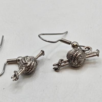 LOT 44: Various Necklaces and Cute Knitting Needle and Yarn Earrings