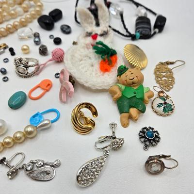 LOT 46: Craft Lot/ All Kinds of Odds and Ends to Use in Craft Projects