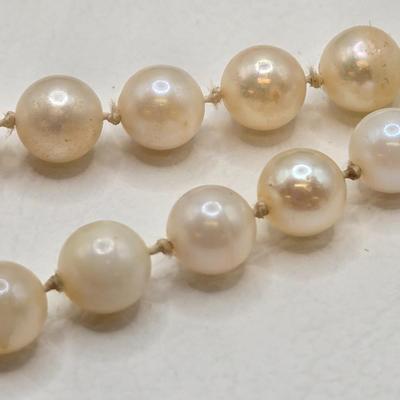 LOT 47: 26 Inch Cultured Pearl Necklace and Earring Set