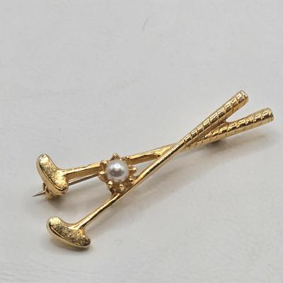LOT 59: Multiple Golf Pins Including 12K Gold Filled Putter and Ball Pin