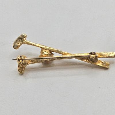 LOT 59: Multiple Golf Pins Including 12K Gold Filled Putter and Ball Pin