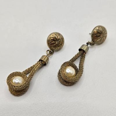 LOT 60: Variety of Rings and Earrings Including One Pair of Clip Earrings