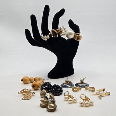 LOT 60: Variety of Rings and Earrings Including One Pair of Clip Earrings