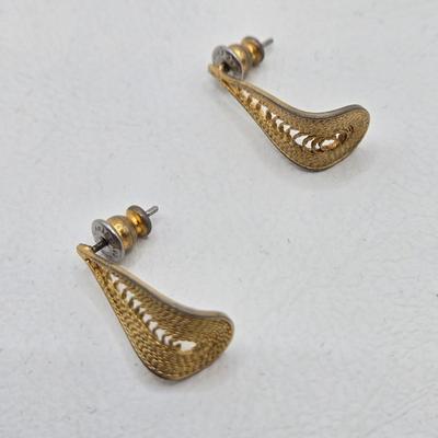 LOT 60: Variety of Rings and Earrings Including One Pair of Clip Earrings