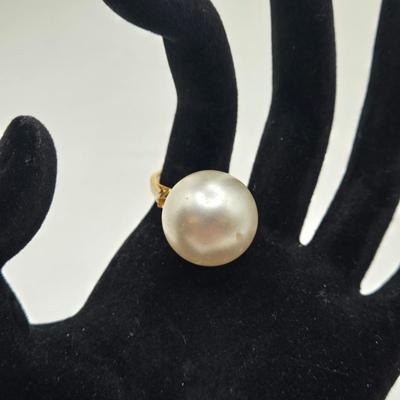 LOT 60: Variety of Rings and Earrings Including One Pair of Clip Earrings