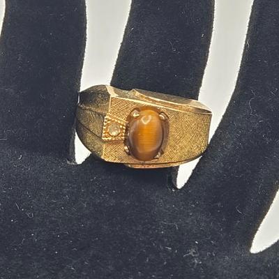 LOT 60: Variety of Rings and Earrings Including One Pair of Clip Earrings