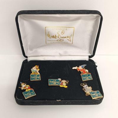 LOT 72: Star Wars Galaxy's Edge Droid Depot BB-8/R2-D2 Wallet, WDCC Disney Classic Collection Pins & Mickey Mouse Glove Coaster
