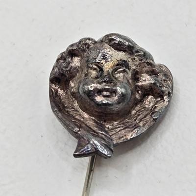 LOT 76: Variety of Vintage Stick Pins
