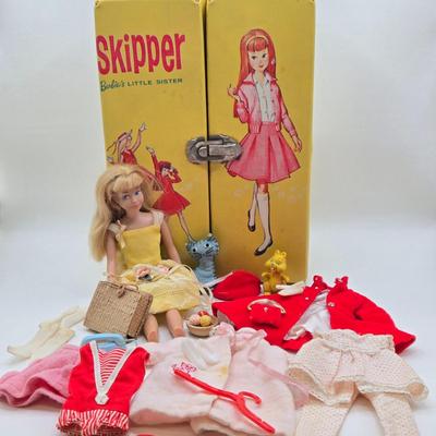 LOT 92: Vintage Skipper , Carrying Case, and Accessories