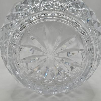 LOT 94: Two Handled Crystal Ice Bucket and "Crysal Coin" Plate