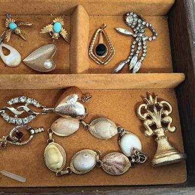 LOT 99: Vintage Jewelry Box with Jewelry for Craft and Repair