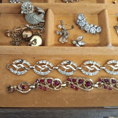 LOT 99: Vintage Jewelry Box with Jewelry for Craft and Repair