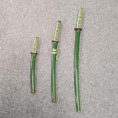 LOT 119: 3-Piece Green Katana Sword Set
