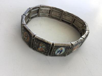 Unmarked stretchy charm religious bracelet