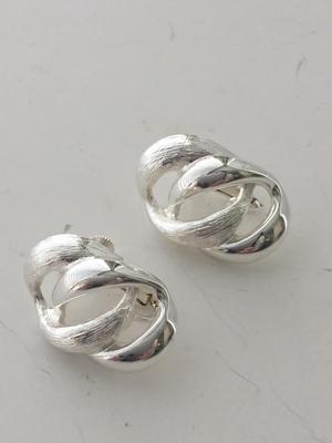 Napier marked vintage beautiful earrings clip on