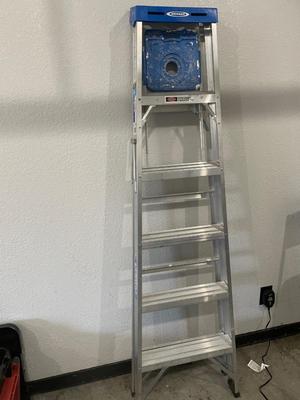 Werner aluminum 6 foot ladder