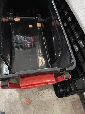 Large tote with locking handles