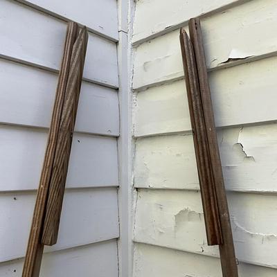 O539 Vintage Orchard Ladder