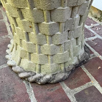 O540 Large Concrete Basket Planter