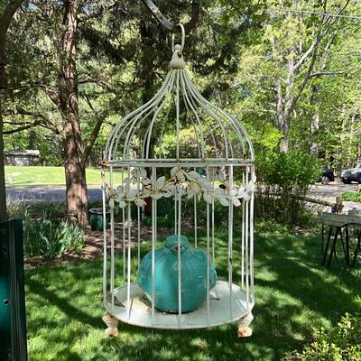 O548 Metal Birdcage and Ceramic Bird