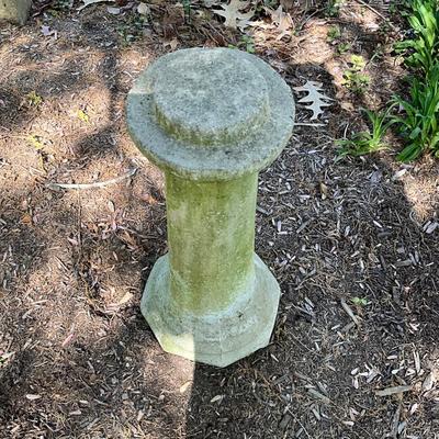 O550 Cement Bird Bath Base