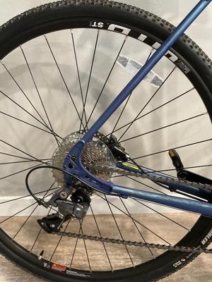 Fixie Mercier Kilo GX with tire pumps