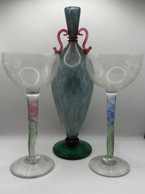LOT 1L: Chris Baker Salmon Signed Wine Glasses & Signed 1996 Art Glass Vase