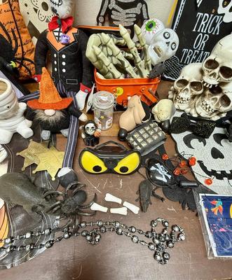 Vintage LOT of Halloween Home Decor and Accessories - skulls, eyeballs, spiders, rats, etc