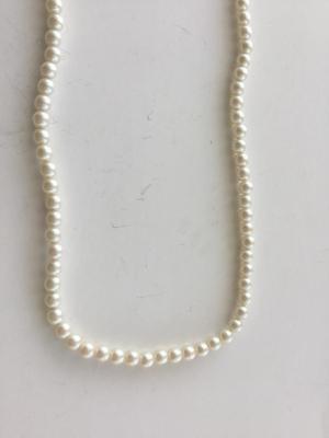 Vintage faux pearl collar necklace