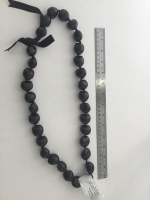 Black statement nugget beaded necklace