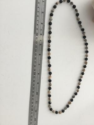 Black and brown fashion beaded necklace