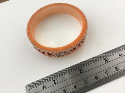 Beautiful one size fashion bangle