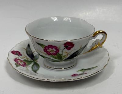 Vintage China Tea Cup & Saucer with Fuchsia Floral pattern