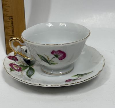 Vintage China Tea Cup & Saucer with Fuchsia Floral pattern