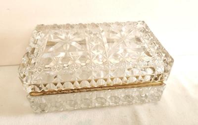 Lot #104 Vintage Pressed Glass Dresser/Vanity Box - hinged