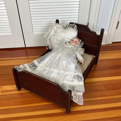 UBC660 Antique Doll Bed with The Danbury Mint Doll with Pillows