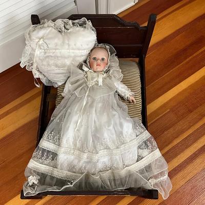 UBC660 Antique Doll Bed with The Danbury Mint Doll with Pillows