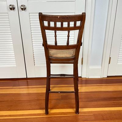 UBC662 Antique Caned Seat Children's Highchair