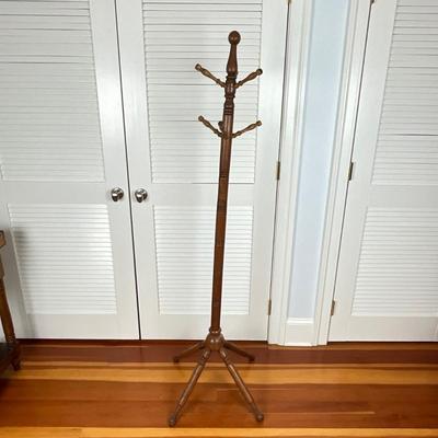 UBC664 Vintage Oak Wooden Coat Rack