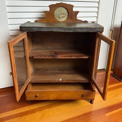 UBC 666 Antique Victorian Doll / Salesman Sample Glass Door Cabinet