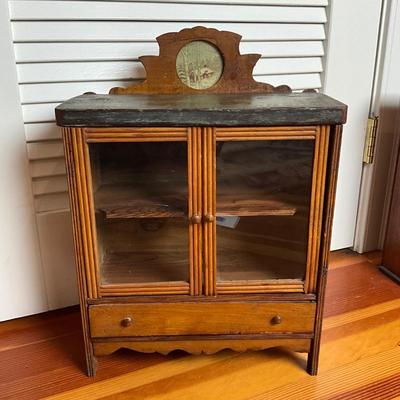 UBC 666 Antique Victorian Doll / Salesman Sample Glass Door Cabinet