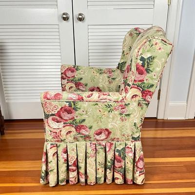 UBC672 Green Floral Upholstered Arm Chair