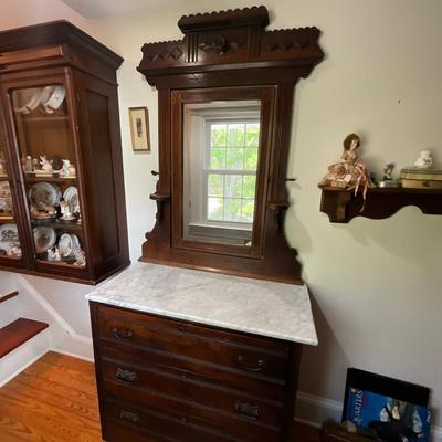 UH679 Antique Victorian Eastlake Marble Top Dresser with Mirror