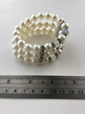Beautiful three layer stretchy fashion bracelet