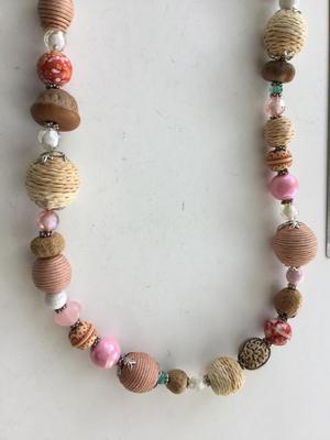 Beautiful mulitcolor unique beaded fashion necklace
